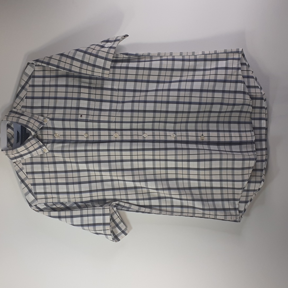 Tommy Hilfiger Men's Button Down Plaid Size S/P White, Cream, Black, Blue